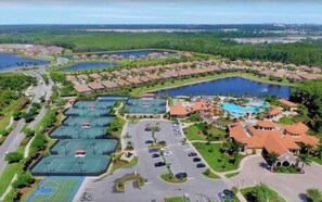 Sports court - Estate Bungalow With TPC golf course. Luxury, in and out. (Naples)