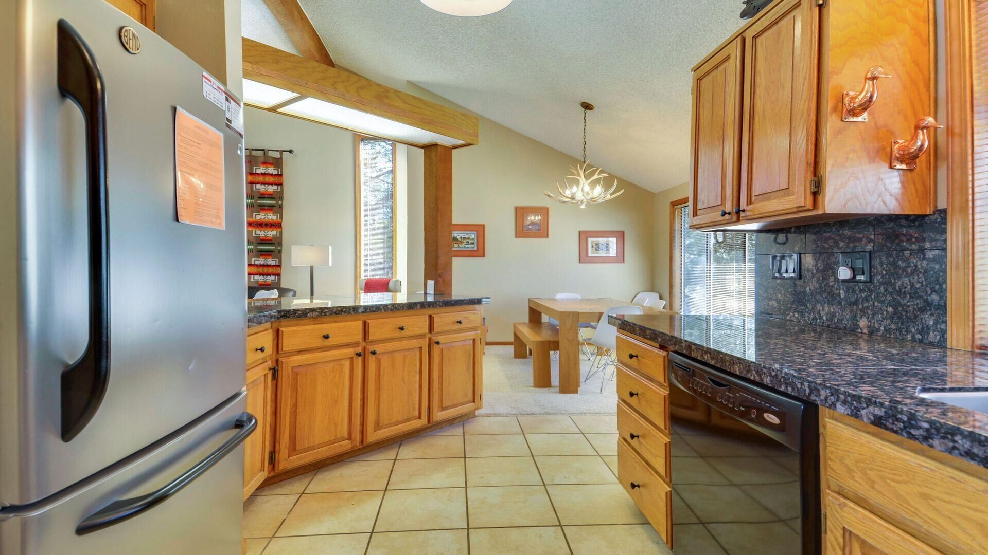 House, 3 Twin Beds (Klamath 06) | Private kitchen