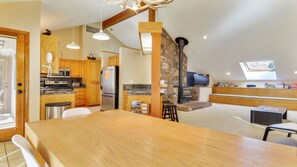 House, 3 Single Beds (Klamath 06) | Private kitchen