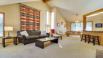 House, 3 Twin Beds (Klamath 06) | Living area