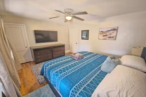 2 bedrooms, iron/ironing board, WiFi, bed sheets