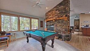 ハウス ベッド (複数台) (Oregon Loop 45) | ゲーム室