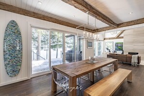 Dining - 7 bed 5 bath cottage on Lake Joseph + Bunkie with an incredible Beach (Port Carling)