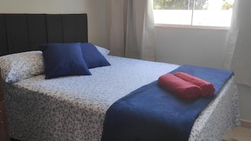 2 slaapkamers, een strijkplank/strijkijzer, wifi, beddengoed