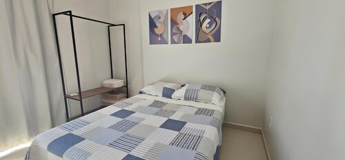 Esperança Duplex House - Air Conditioning and Private Garage