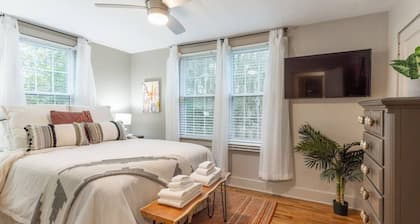 The Loft at Magnolia Hill (1 mile to Capitol)