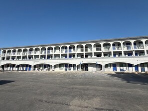 Exterior - Best Star Inn - LA Commerce Casino, Citadel & I-5 (Montebello)