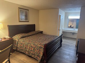 โต๊ะทำงาน, พื้นที่ทำงานแบบใช้แล็ปท็อป, เตารีด/โต๊ะรีดผ้า, Wi-Fi ฟรี