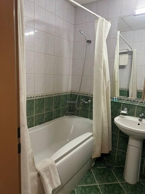 Bathroom - EXPO Hotel (Tashkent)