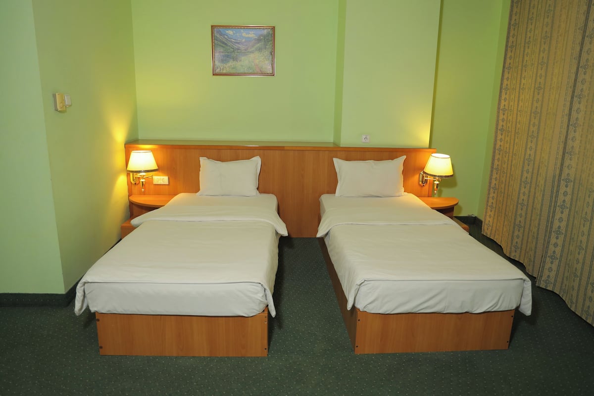 Chambre Simple Confort, vue fleuve | 2 chambres, bureau, espace de travail pour ordinateur portable