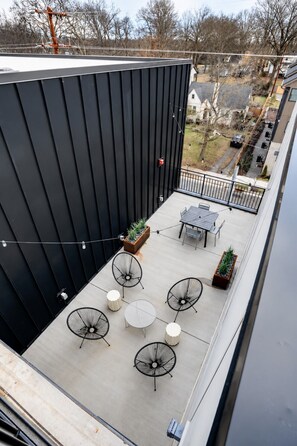 Unclassified image, 3 of 42, button - Relaxed East Nashville home near Five Points and downtown (Nashville)