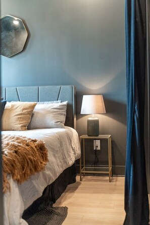 1 chambre, fer et planche à repasser, lit parapluie, Wi-Fi