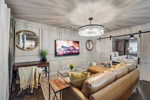 Smart TV, offices