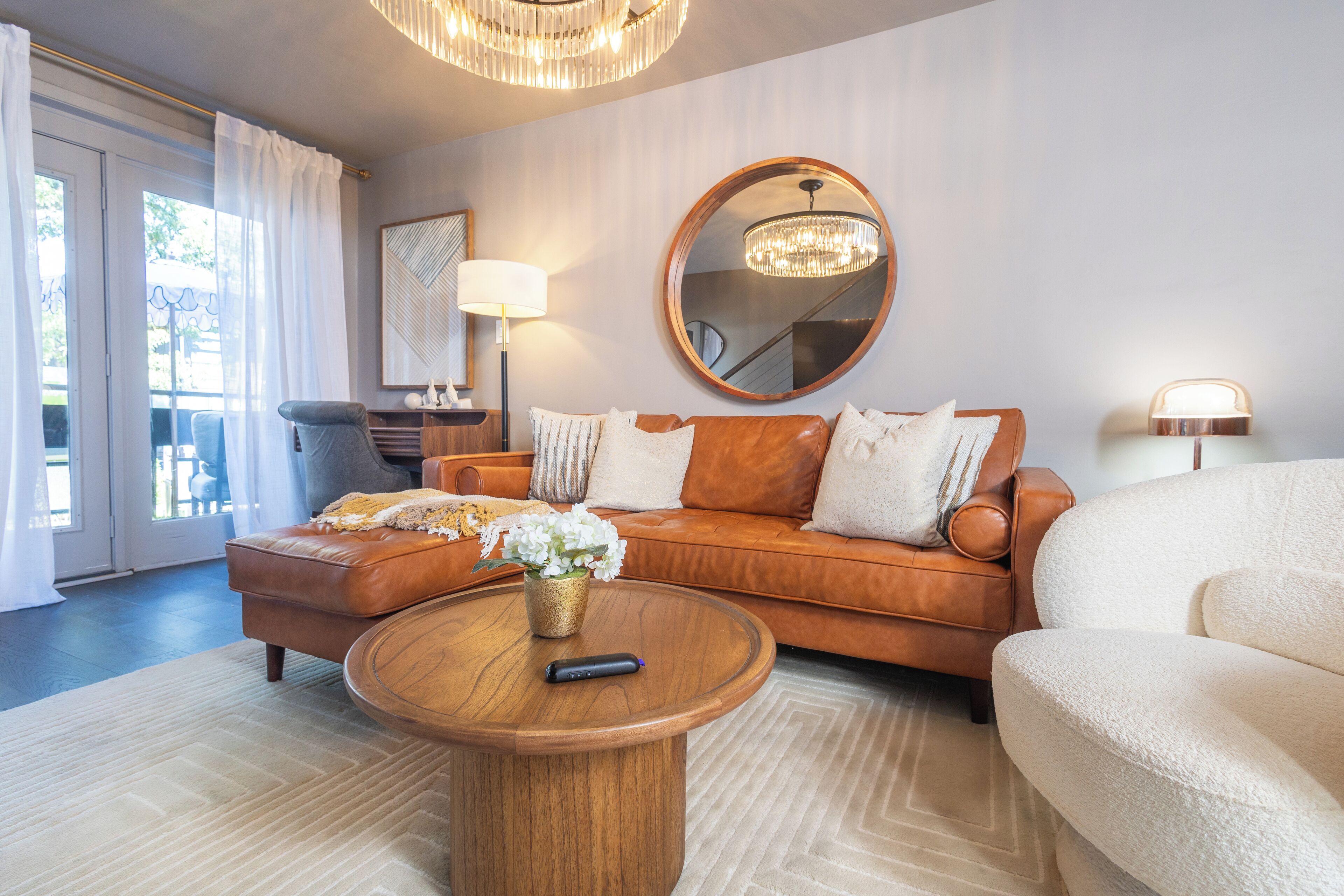 Smart TV, fireplace, offices