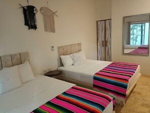 1 slaapkamer, een strijkplank/strijkijzer, wifi, beddengoed