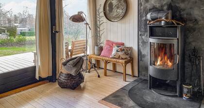 2 bedroom awesome home in Græsted