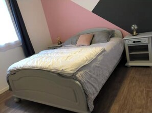 2 bedrooms, free WiFi, bed sheets