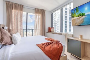 2 bedrooms, free WiFi, bed sheets, wheelchair access - 2901 - Beautiful Downtown Apt with Pool and Gym (Miami)