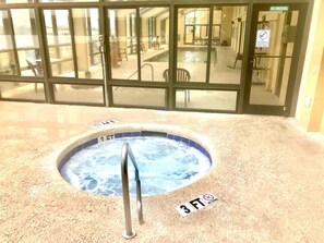 Piscine couverte, piscine chauffée