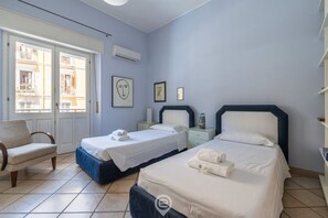 3 soveværelser, skrivebord, strygejern/strygebræt, weekendseng