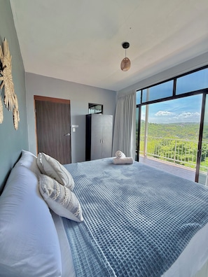 2 bedrooms, desk, travel crib, free WiFi