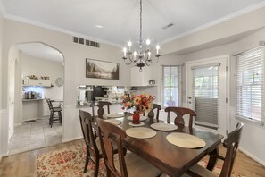 Unclassified image, 3 of 47, button