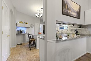 Unclassified image, 4 of 47, button