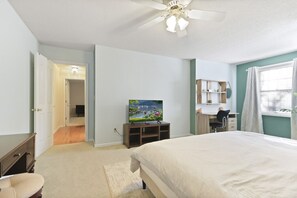 3 habitaciones, escritorio, tabla de planchar con plancha y wifi 