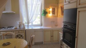 Microwave, oven, dishwasher, toaster - Le Grand Appart - MARCIGNY (MARCIGNY)