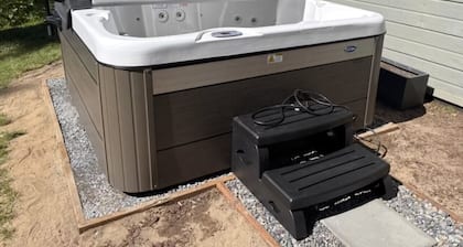 Hot Tub I Peleton I King Bed I Whidbey Island