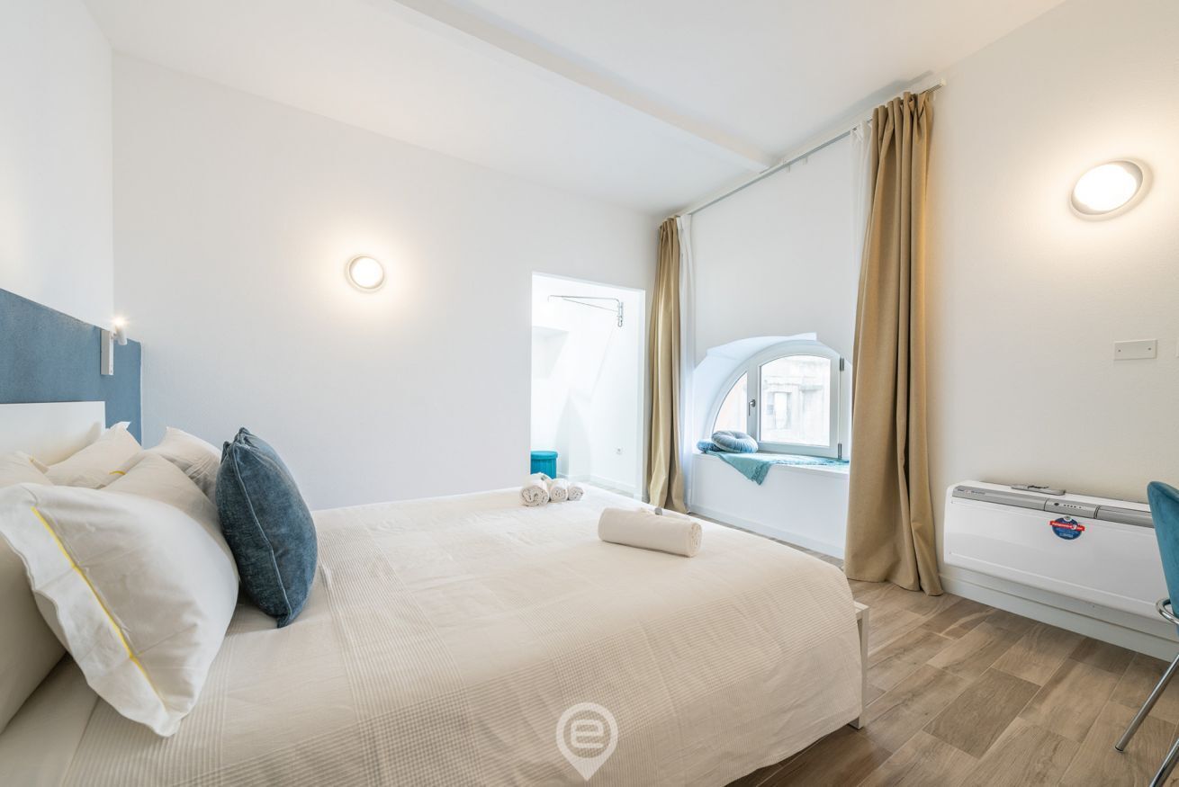 1 bedroom, desk, iron/ironing board, WiFi