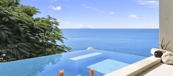Luxury 4BR Villa w/ Private Pool & Ocean Views
