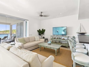Smart TV, offices - Luxury 4BR Villa w/ Private Pool & Ocean Views (Indigo Bay)