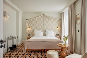 Phòng Suite Junior, 1 giường cỡ king | Bộ đồ giường cao cấp, két bảo mật tại phòng, phòng cách âm