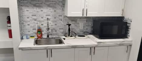 Fridge, microwave, coffee/tea maker, electric kettle