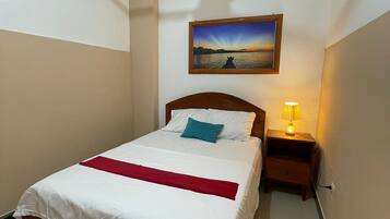 Laptop workspace, free WiFi