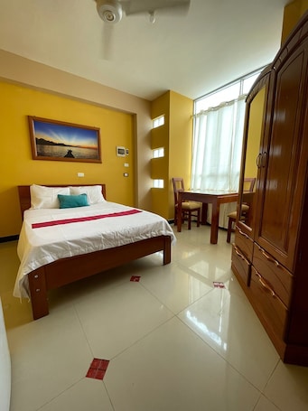 ๋ฒ ์ด์ง ์ํํธ | 1 ๊ฐ์ ์นจ์ค, ๋
ธํธ๋ถ ์์
๊ณต๊ฐ, ๋ฌด๋ฃ WiFi