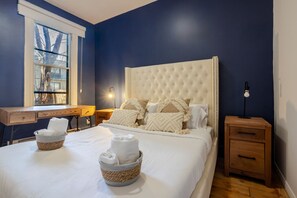 4 Schlafzimmer, Schreibtisch, Bügeleisen/Bügelbrett, kostenloses WLAN
