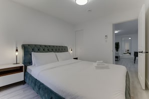 3 chambres, fer et planche à repasser, Wi-Fi gratuit, draps fournis