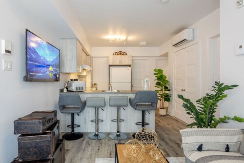 Sophisticated Stay in the Heart of Griffintown