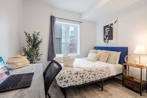 3 Schlafzimmer, Schreibtisch, Bügeleisen/Bügelbrett, kostenloses WLAN