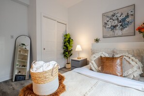 3 Schlafzimmer, Schreibtisch, Bügeleisen/Bügelbrett, kostenloses WLAN