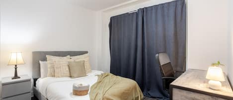 4 habitaciones, escritorio, tabla de planchar con plancha y wifi gratis