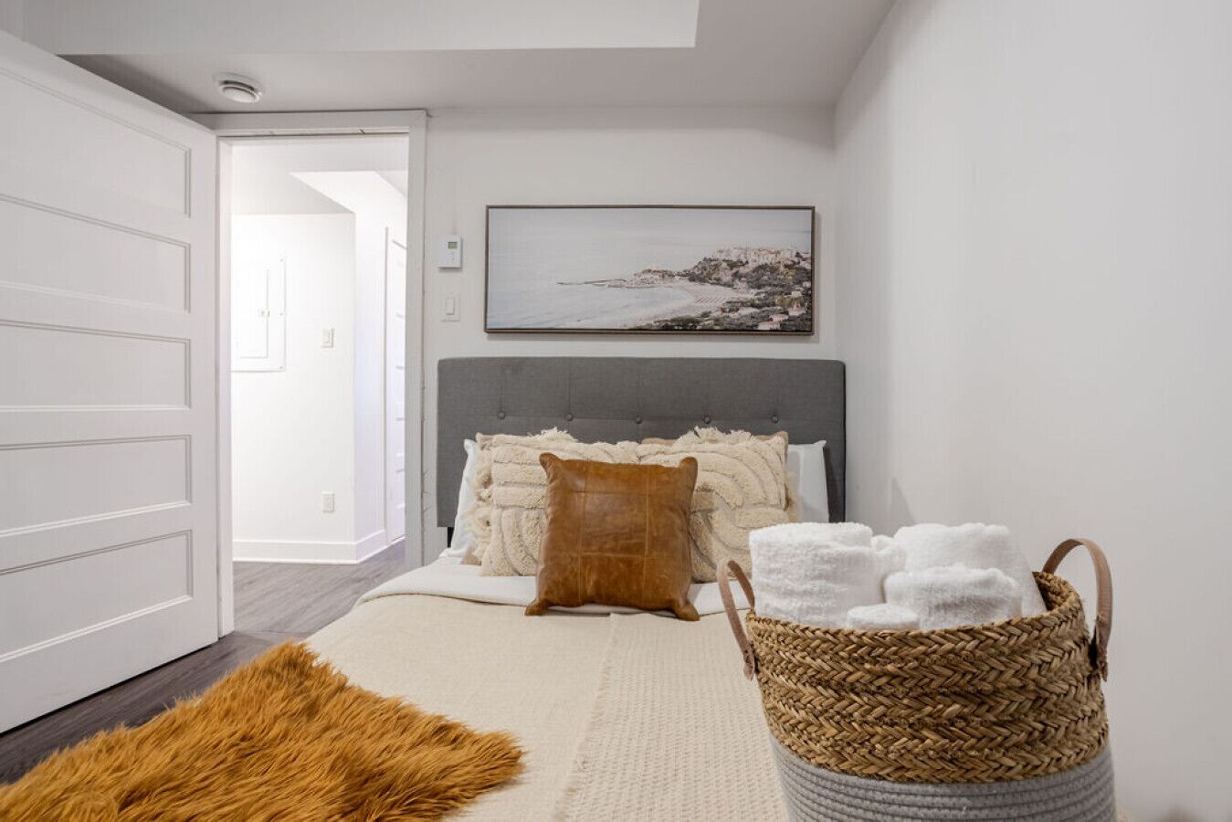 4 habitaciones, escritorio, tabla de planchar con plancha y wifi gratis 