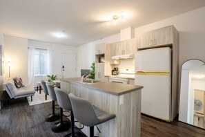 Interior - Luxurious 4 BR Suite in Griffintown (Montréal)