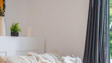 4 soverom, skrivebord, strykejern/-brett og wi-fi (inkludert)