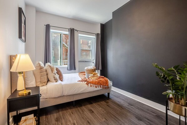 4 bedrooms, desk, iron/ironing board, free WiFi