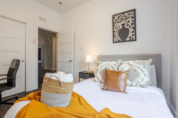 4 chambres, bureau, fer et planche à repasser, Wi-Fi gratuit