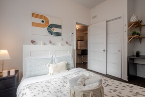 4 bedrooms, desk, iron/ironing board, free WiFi