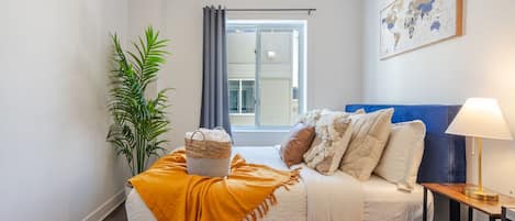 4 habitaciones, escritorio, tabla de planchar con plancha y wifi gratis